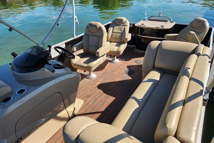 Sylvan Mirage 8522 PartyFish Pontoon Boat Rental