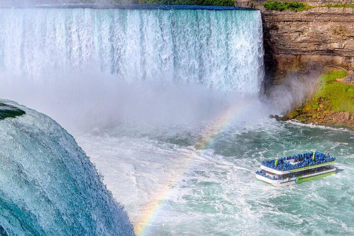 Maid of the Mist Boat and Cave of the Winds with Hotel pickup USA