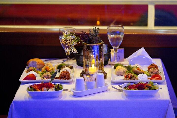 Budget Evening Cruise: Dinner, Live Shows & Party