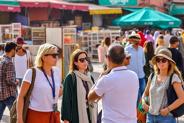 Visit the beautiful places DE Marrakech and the Atlas Mountains