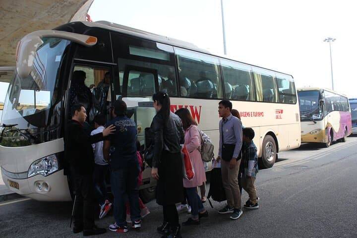 From Hong Kong: Macau Group Tour with Turbojet and Simple Lunch