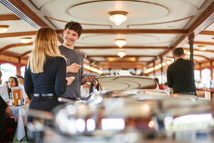 Summer Danube Brunch Cruise in Budapest