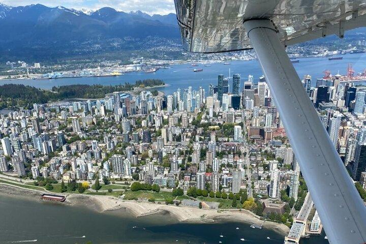 Vancouver City Skyline Scenic Seaplane Tour