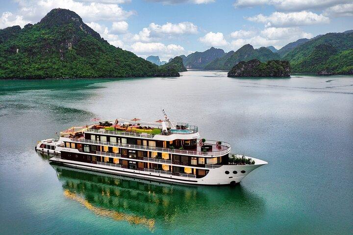 3-Day Discover Lan Ha Bay & Viet Hai Village with 5-Star Cruises