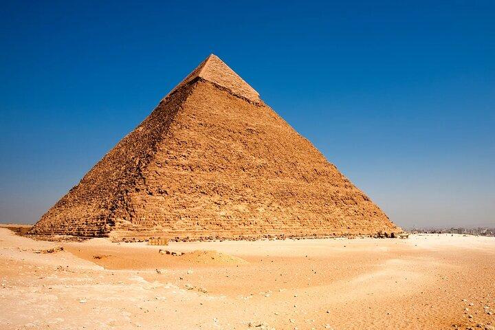 private half day tour to Giza pyramids and Sphinx