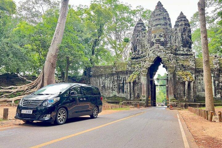 Taxi Siem Reap to Phnom Penh-English Speaking Driver