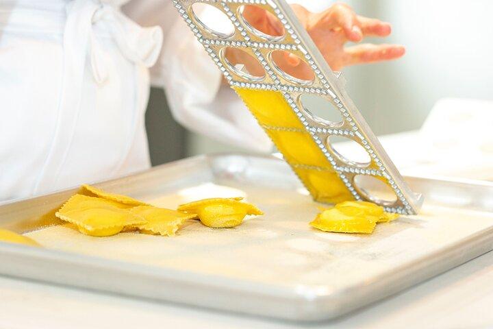 2 Hour Pasta Making Class With Local Chef in Sacramento