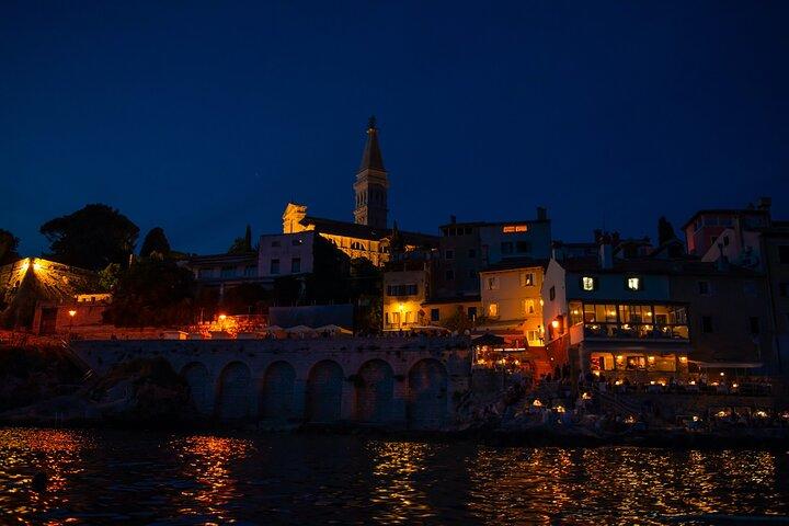 Private Nighttime Luxury Speedboat Tour of Rovinj with Wine
