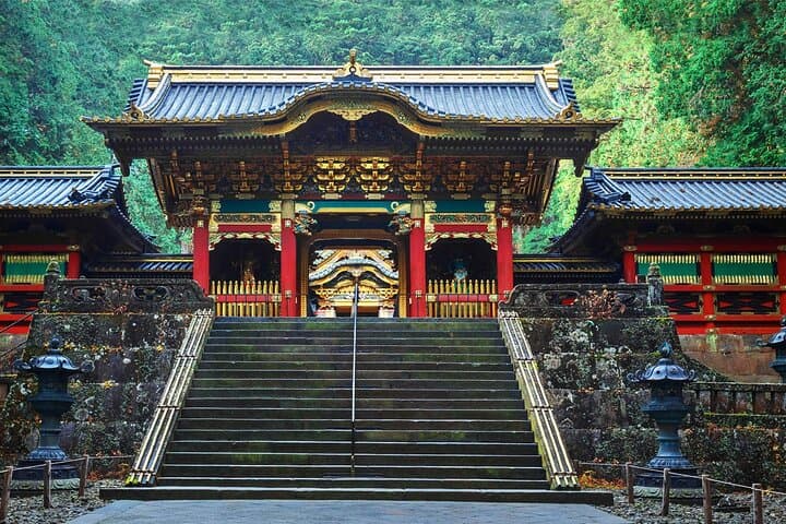 Tokyo Nikko Day Trip: Toshogu Shrine, Lake Chuzenji & Kegon Falls