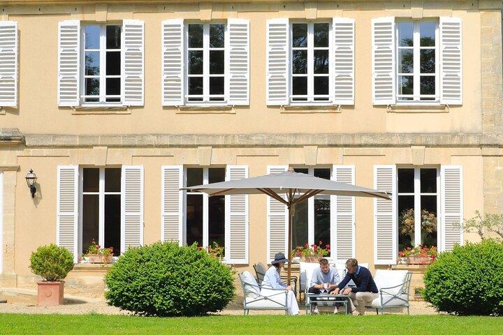 From Caen or Bayeux: D Day and Food Range Rover Half Day Tour