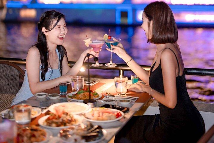The Luxury White Dinner Cruise in Bangkok