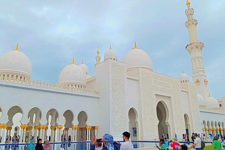 Abu Dhabi City Tour from Dubai Full Day Sightseeing