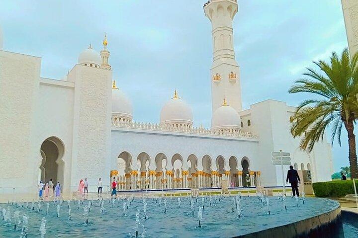 Abu Dhabi City Tour from Dubai Full Day Sightseeing