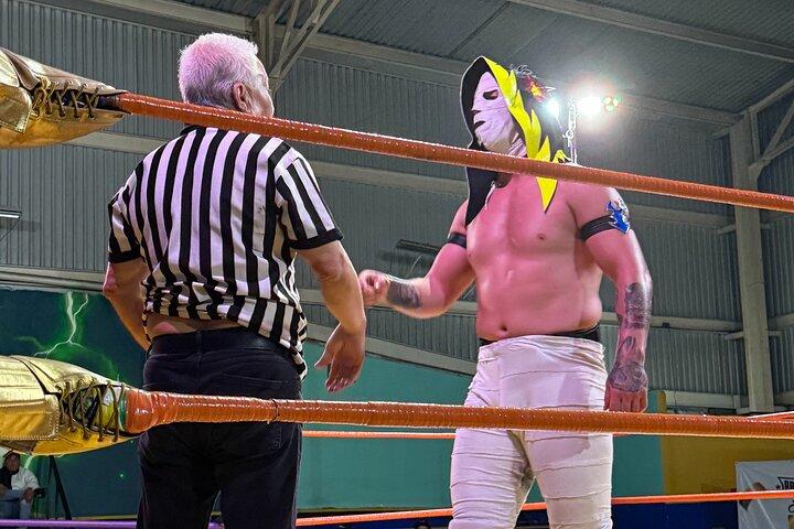Wrestling Tour in Guadalajara as a local