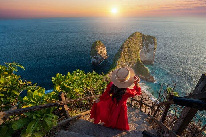 Nusa Penida Day Tour Kelingking Broken and Angels Bay