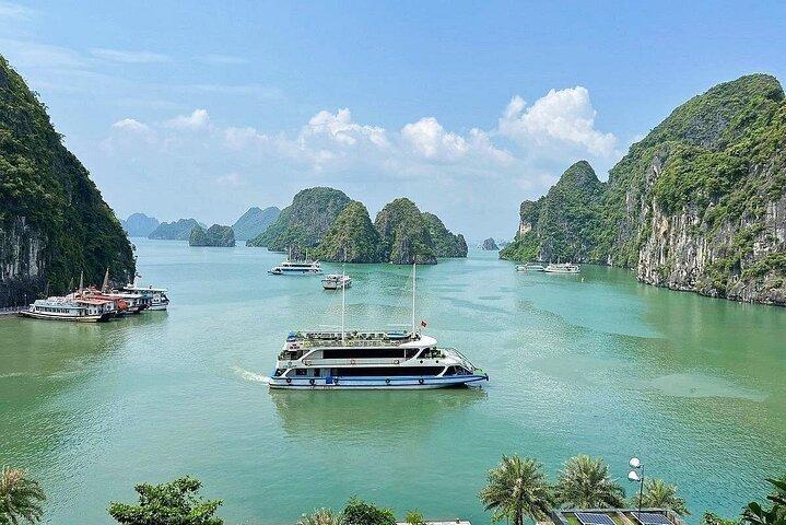 Premium Halong Bay Cruise – All Inclusive from Hanoi or Halong