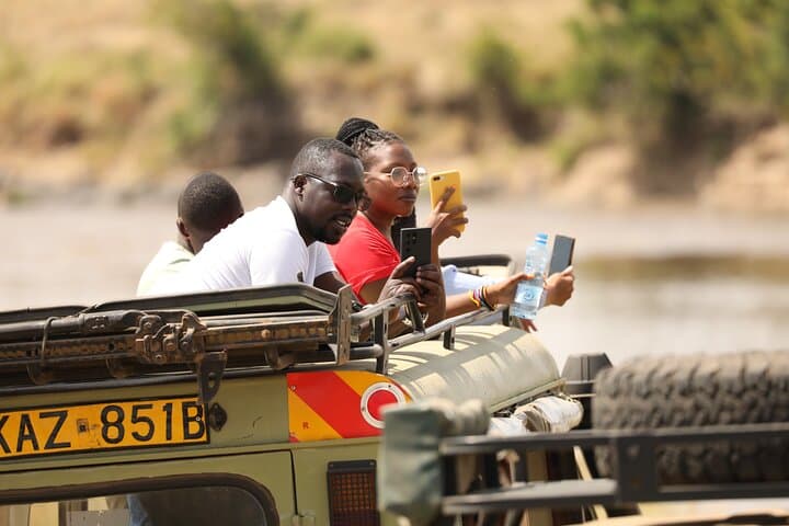 4-Day Maasai Mara and Lake Nakuru Safari Adventure