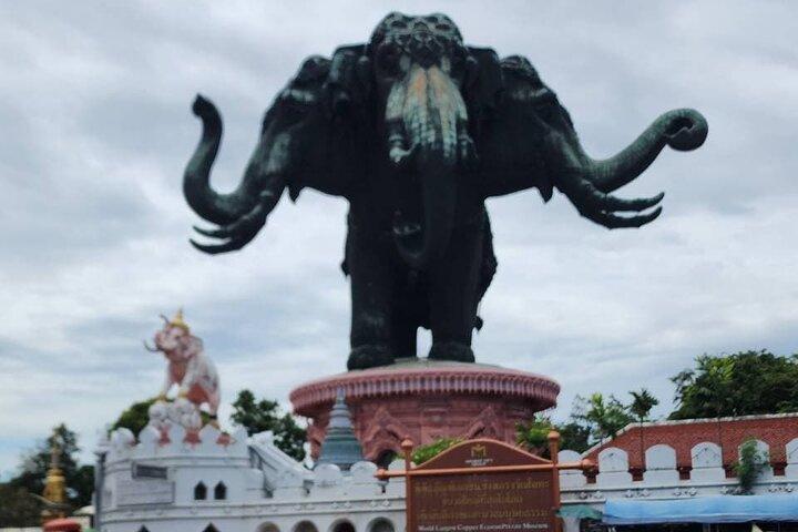 Private Guided Day Tour to Erawan Museum & Ancient City