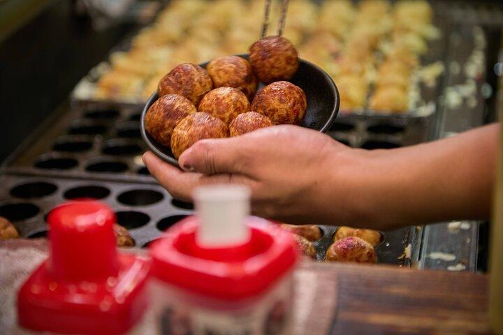 Osaka 2 Hour Local Street Food Tour in Dotonbori and Namba