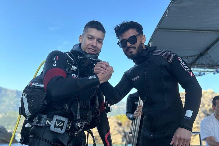 Try Scuba Diving in Budva: Boat Experience & Underwater Tunnels