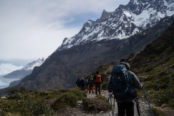 W trek Torres del Paine - 3 days Alternative Guided Tour