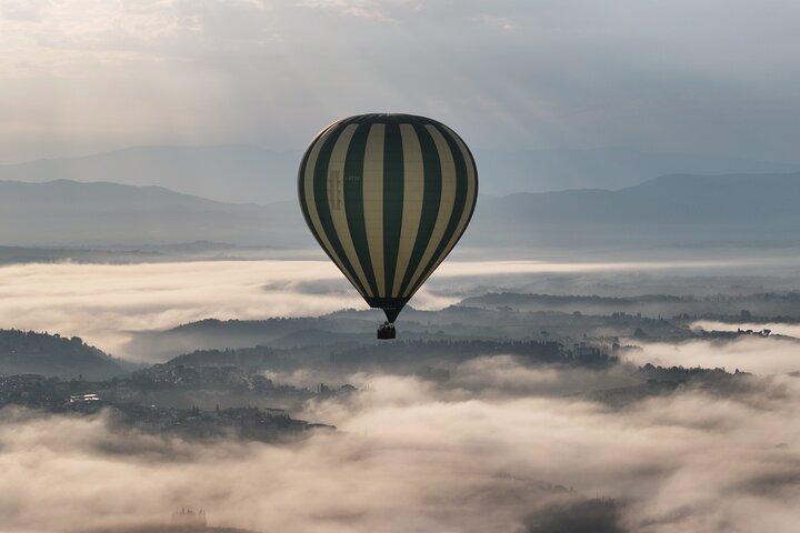 Private Hot Air Balloon to Pienza, Montalcino and Val D'orcia