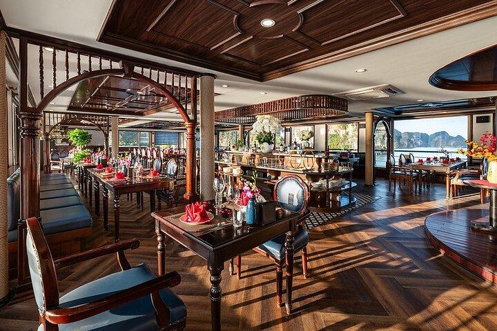 Top-Rated 5-Star Cruise Halong, Lan Ha Bay – 2D1N Tour from Hanoi