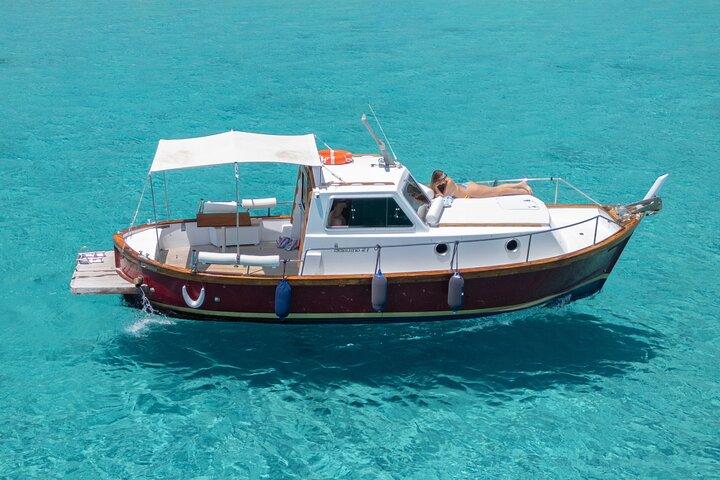 Cagliari : Boat Tour with Snorkeling!