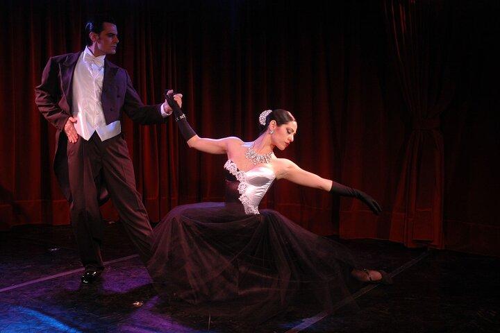 Rojo Tango Dinner & Show with optional Private Transfers