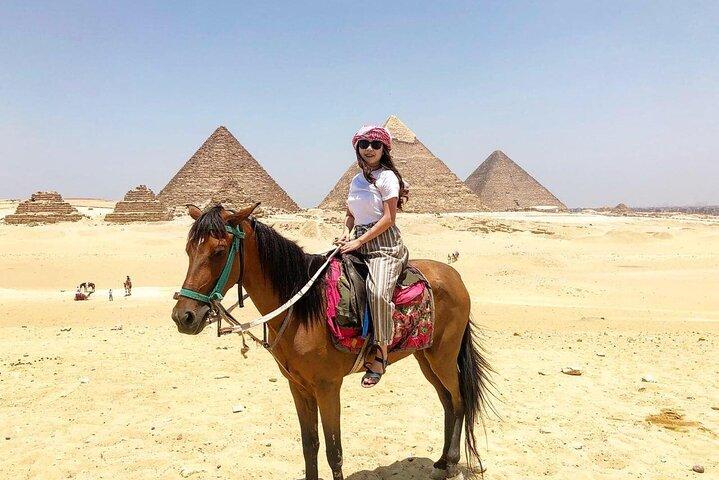9 Hours Full-Day Tour from Cairo: Giza Pyramids, Memphis, Sakkara & Dahshur