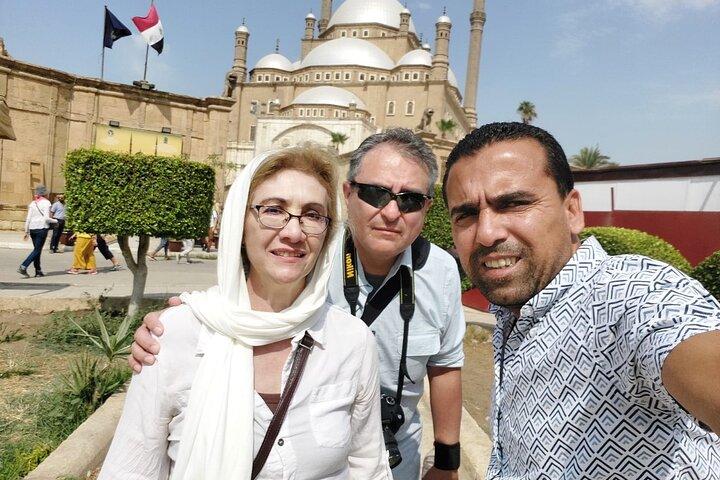 Half-Day Tour to Giza Pyramids and Sphinx
