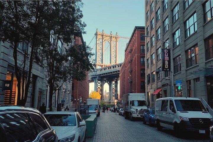 Best of New York Food Tour: 5 dishes plus famous sightseeing!