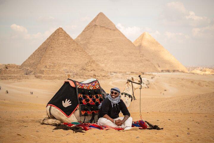 Giza Pyramids Tour with Virtual Reality Experience