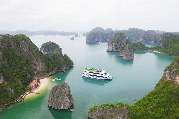 Luxury Cruise Full day Explore Halong Bay from Hanoi
