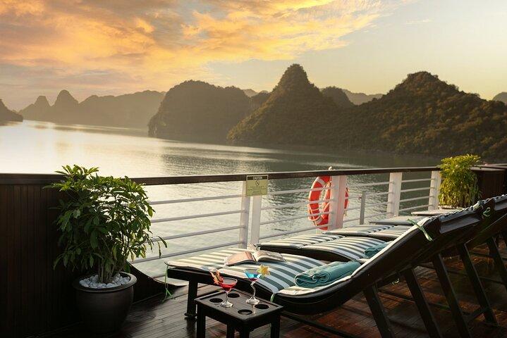2 days 1 night on Halong bay with modern cruise