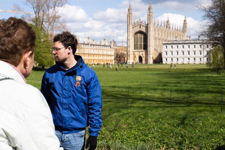 Cambridge Tour by Alumni™ & Punting + Optional King's College