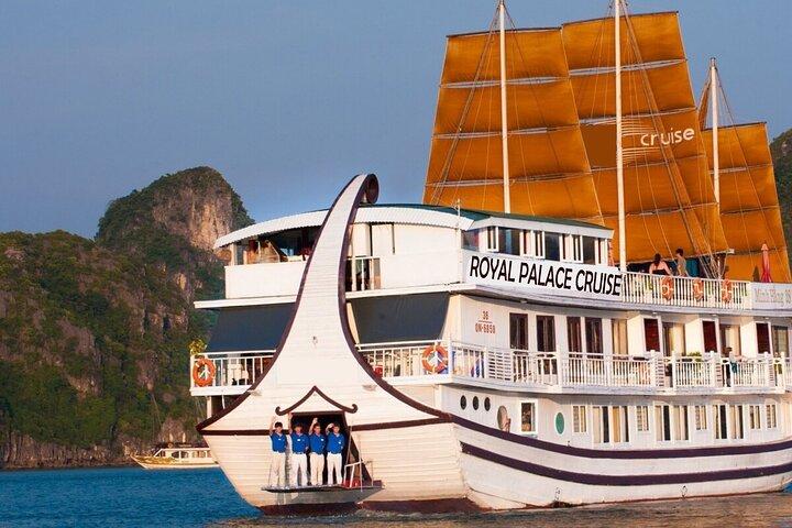2-Day Halong Bay Getaway with Royal Palace Cruise from Hanoi
