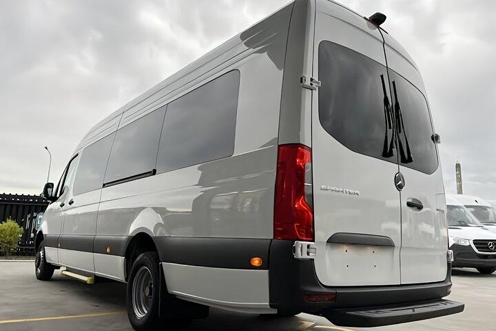 Christchurch International Airport To/From City Center Transfer
