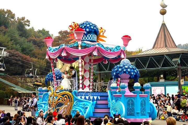 Hong Kong Disneyland Ticket (1-Day Pass)