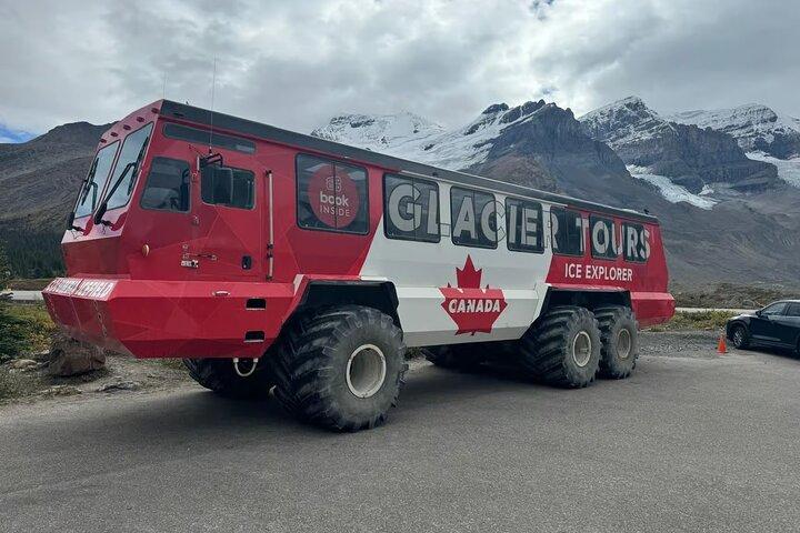 Calgary: Columbia Icefield, Skywalk, Crowfoot Glacier and Lakes