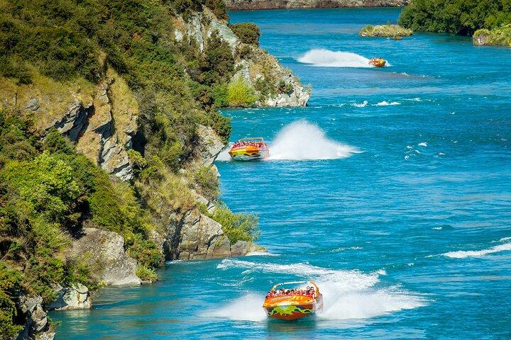 1-Hour Ultimate Jet Boat Adventure on the Kawarau River