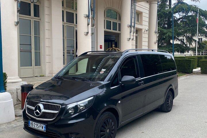 Private Transfer from Paris to Beaune or Dijon