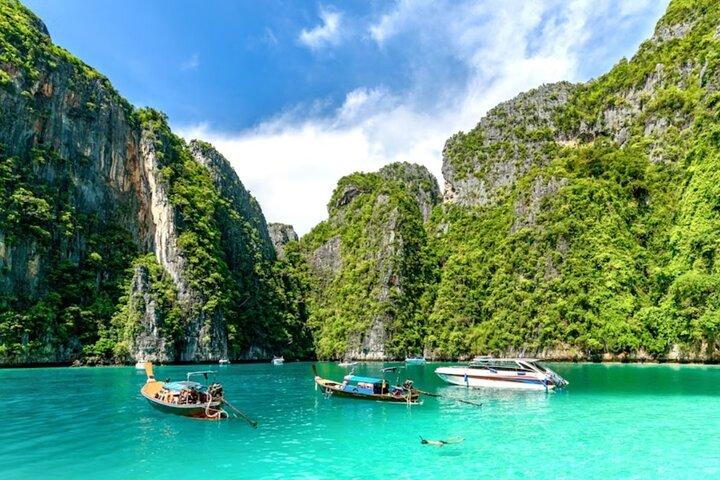 Phuket: Phi Phi Islands, Maya Bay and Khai or Bamboo by Speedboat