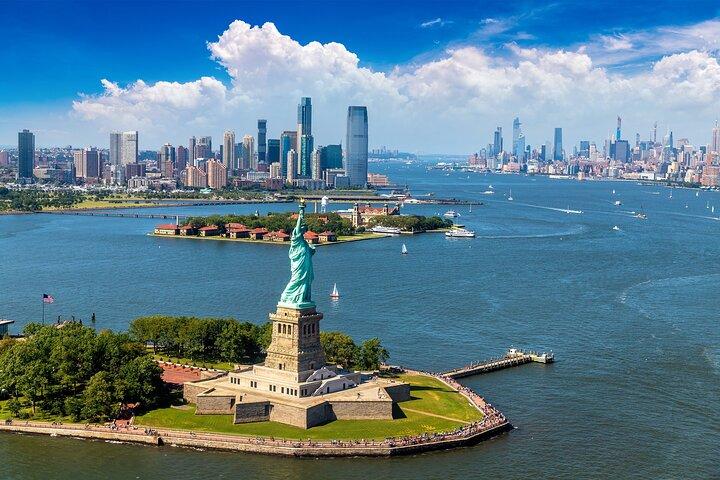 Statue of Liberty and Ellis Island Ferry with Audio Tour Access