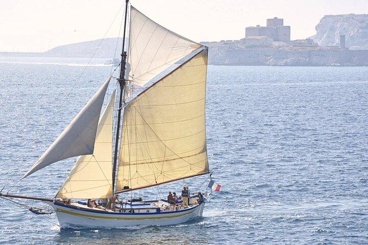 Chateau d'if sailing cruise, Friuli creeks & swimming