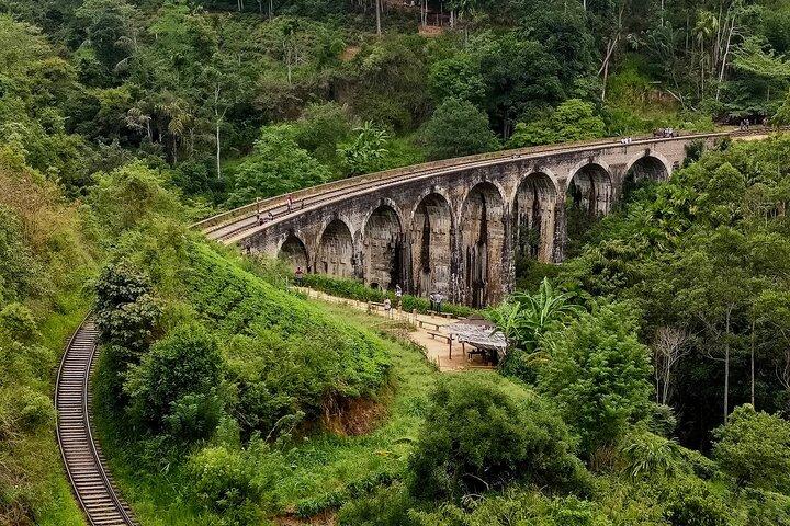 Ride Sri Lanka: Discover the Ancient Kingdom 12 Day Tour