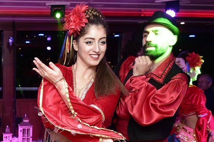 Bosphorus Dinner Cruise with Turkish Night Show Non-Alcoholic