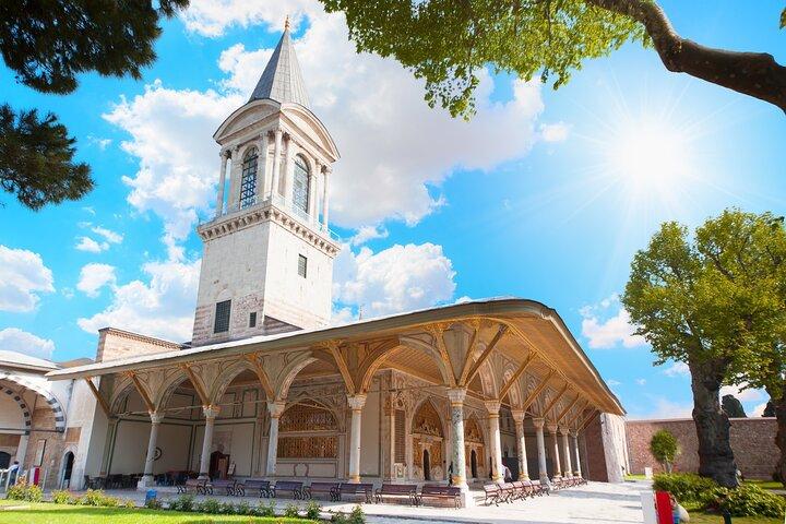 Hagia Sophia & Cistern, Blue Mosque Tour, Cruise & Transit