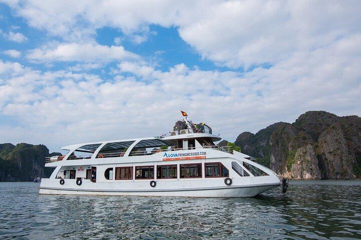 BEST SELLER - Halong Premium Day Cruise: Buffet Lunch & Kayaking
