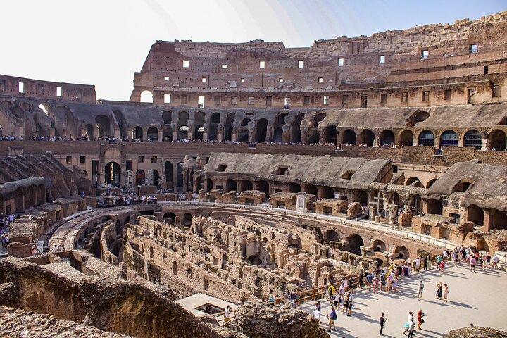 Colosseum Tour with Arena Floor, Palatine Hill and Roman Forum